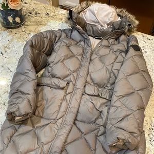 North Face Women’s Puffy Goose Down Jacket with Detachable Fur Trimmed Hood